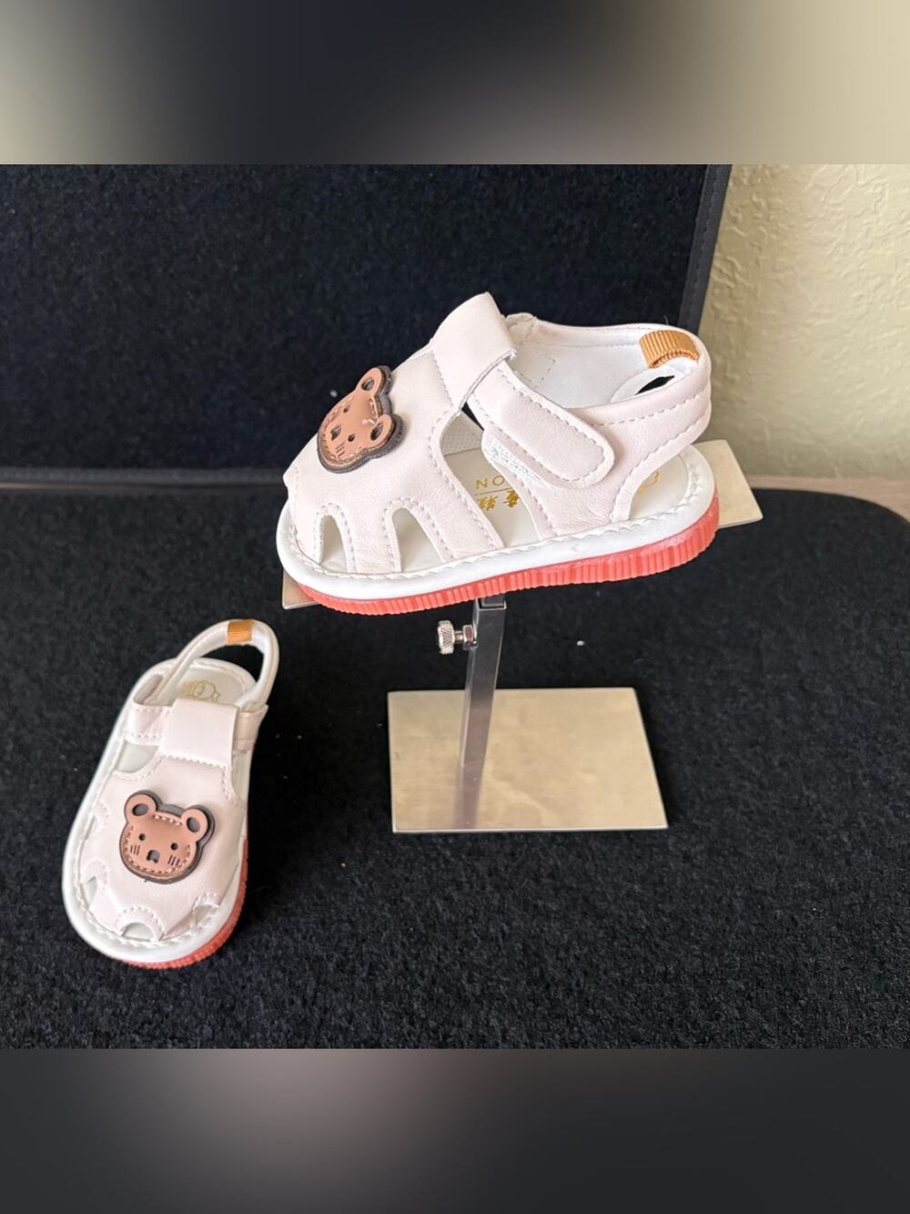 Toddler Bear Sandals EU 18 US Infant 2 White Closed Toe Hook & Loop NWOT